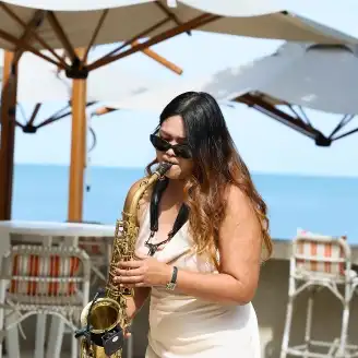 DJ & Saxophone
